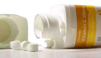 lysine Lysine: Properties, Uses, and Side Effects Taking lysine with vitamin C