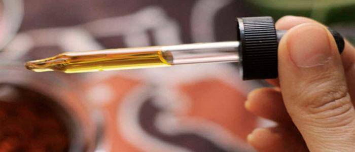 Properties of rosehip oil for scars and stretch marks